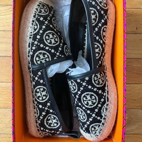 Tory Burch | Monogram Espadrilles - Picture 6 of 6